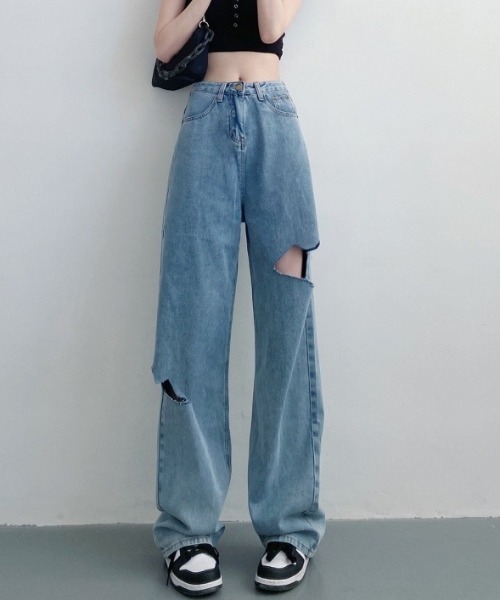 almo(アルモ)の「サイドダメージワイドデニムパンツ(BEY)(デニムパンツ・レディース・ブラック/ブルー・LARGE/MEDIUM/SMALL/X-LARGE)」の6枚目の写真