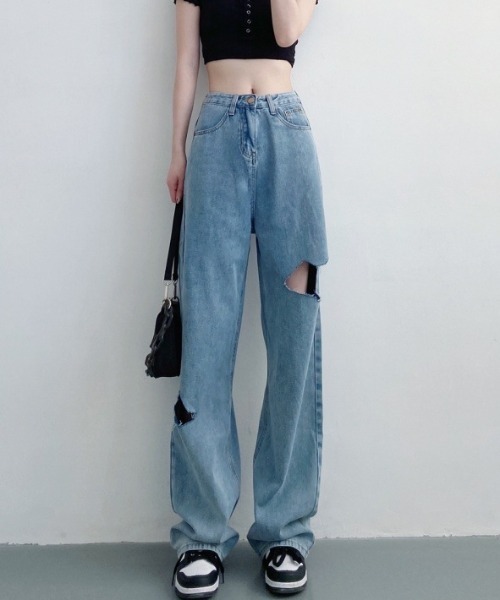 almo(アルモ)の「サイドダメージワイドデニムパンツ(BEY)(デニムパンツ・レディース・ブラック/ブルー・LARGE/MEDIUM/SMALL/X-LARGE)」の7枚目の写真