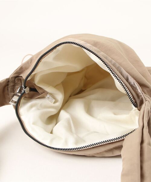 anap mimpi（アナップミンピ）の「サイドシャーリングショルダーバッグ（ショルダーバッグ・レディース・ベージュ/ブラック・FREE）」の6枚目の写真