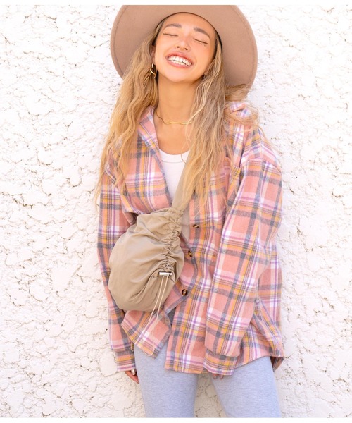 anap mimpi（アナップミンピ）の「サイドシャーリングショルダーバッグ（ショルダーバッグ・レディース・ベージュ/ブラック・FREE）」の12枚目の写真