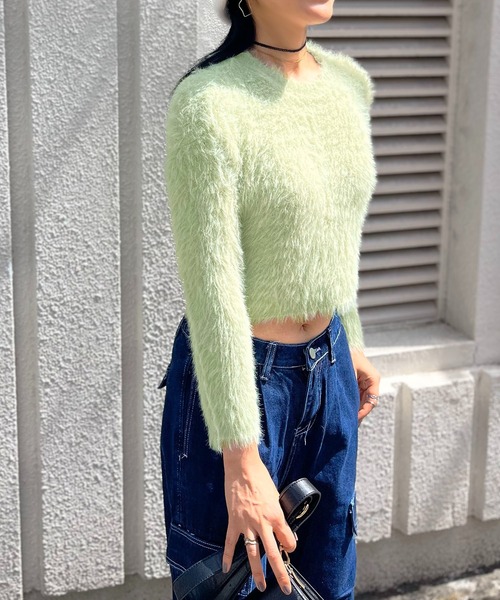 Jewelobe(ジュエローブ)の「シャギーショートニット(ニット/セーター・レディース・ブラック/ベージュ/ピンク/ホワイト/グリーン・FREE)」の15枚目の写真