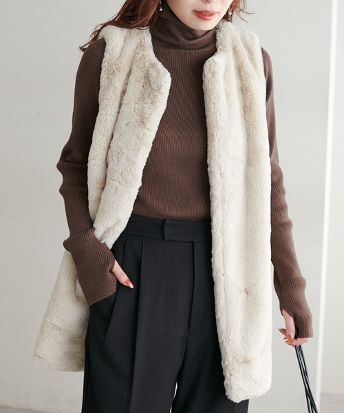 DISCOAT(ディスコート)の「【WEB限定】フィンガーホールリブタートルニット(ニット/セーター・レディース・アイボリー/ホワイト×ブラック/モカ/グリーン系その他/ブラック・MEDIUM)」の9枚目の写真