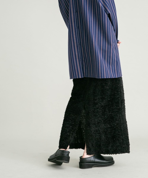 KBF(ケイビーエフ)の「ミニフリンジタイトスカート(スカート・レディース・ブルー/ブラック・ONE)」の4枚目の写真