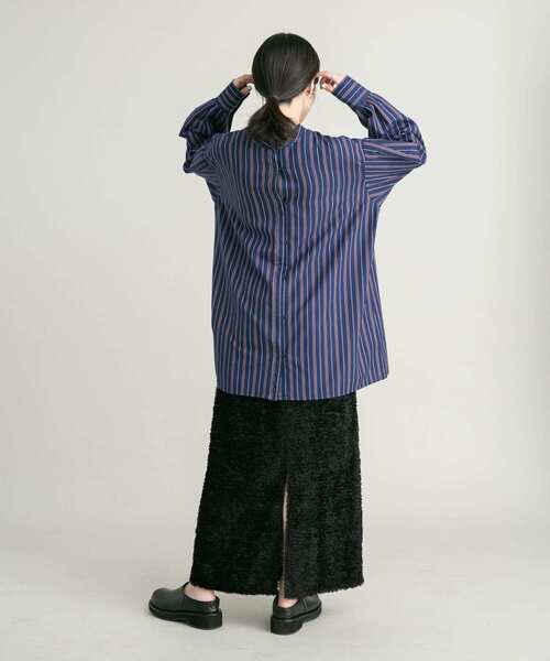 KBF(ケイビーエフ)の「ミニフリンジタイトスカート(スカート・レディース・ブルー/ブラック・ONE)」の8枚目の写真