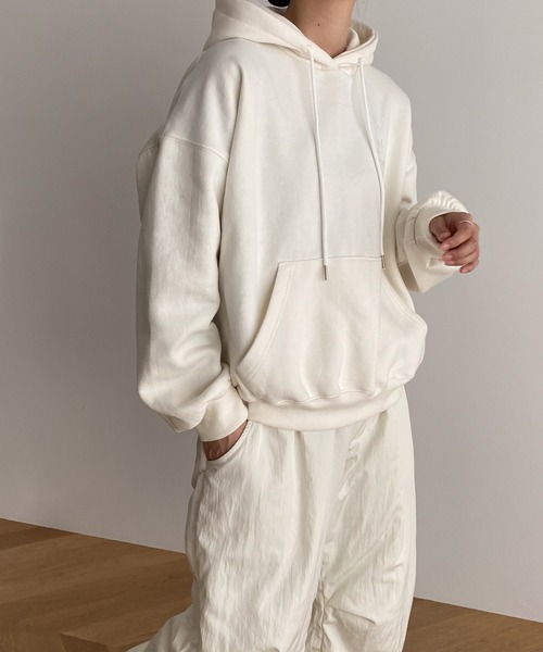 CANAL JEAN（キャナルジーン）の「El mar　Out of Dear刺繍裏起毛パーカー（パーカー・レディース・チャコールグレー/クリーム・ONE SIZE）」の6枚目の写真