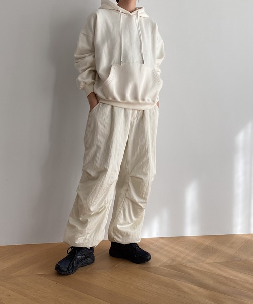 CANAL JEAN（キャナルジーン）の「El mar　Out of Dear刺繍裏起毛パーカー（パーカー・レディース・チャコールグレー/クリーム・ONE SIZE）」の9枚目の写真