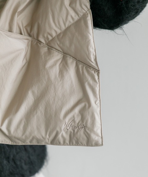 NANGA（ナンガ）の「NANGA DOWN PONCHO MUFFLER（ストール/ショール・レディース・モカ/ブラック・FREE）」の15枚目の写真