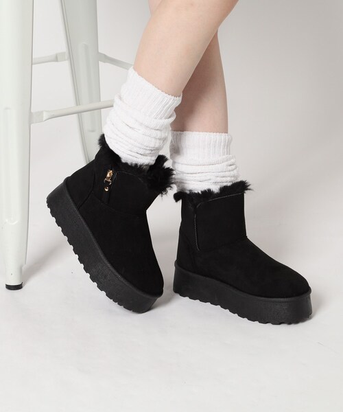cs T&P（シーエスティーアンドピー）の「厚底ムートンサイドジップブーツ（ブーツ・レディース・ブラック系/こしょう色系1・S/M/L/LL）」の20枚目の写真