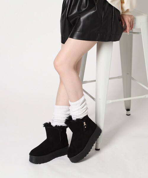 cs T&P（シーエスティーアンドピー）の「厚底ムートンサイドジップブーツ（ブーツ・レディース・ブラック系/こしょう色系1・S/M/L/LL）」の22枚目の写真