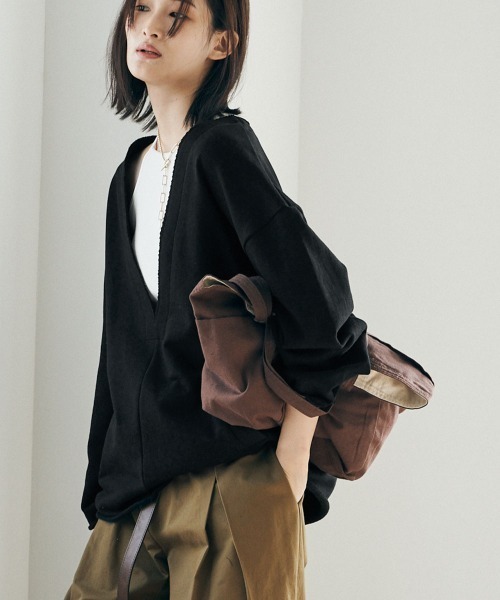 marjour（マージュール）の「SWEAT VNECK PULLOVER（スウェット・レディース・アイボリー/ブラック・M）」の4枚目の写真