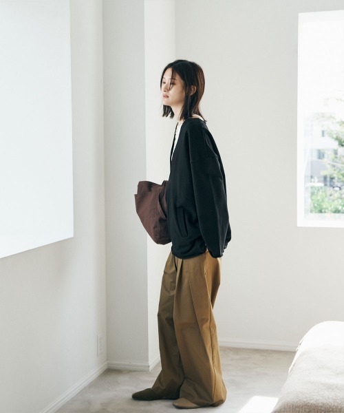 marjour（マージュール）の「SWEAT VNECK PULLOVER（スウェット・レディース・アイボリー/ブラック・M）」の6枚目の写真