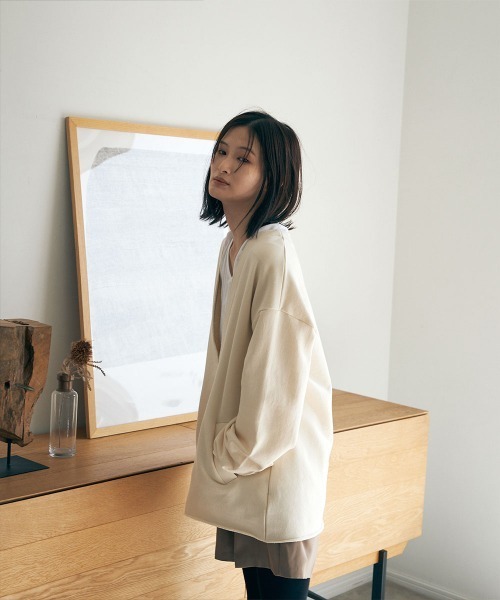 marjour（マージュール）の「SWEAT VNECK PULLOVER（スウェット・レディース・アイボリー/ブラック・M）」の14枚目の写真