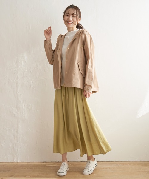 ikka（イッカ）の「撥水マウンテンパーカー（マウンテンパーカー・レディース・ベージュ/ネイビー/グリーン系その他/オフホワイト・S/M/L）」の9枚目の写真