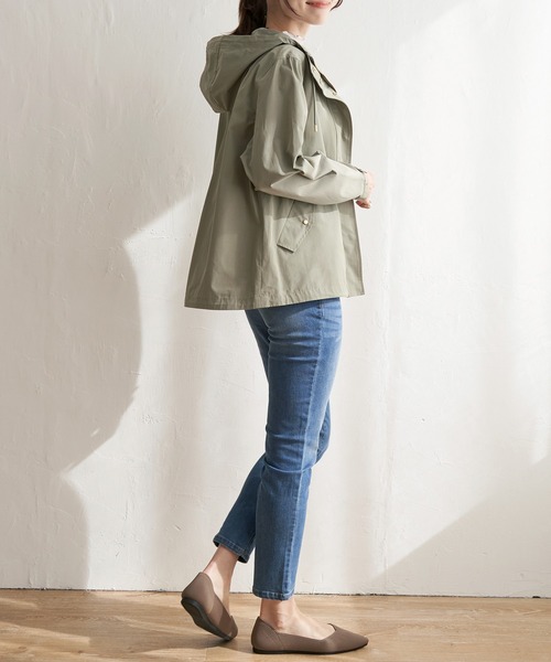 ikka（イッカ）の「撥水マウンテンパーカー（マウンテンパーカー・レディース・ベージュ/ネイビー/グリーン系その他/オフホワイト・S/M/L）」の17枚目の写真