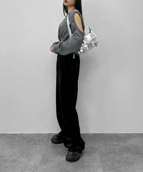 LVEU.（ラブユ.）の「【LVEU.】ミニポケットデザインハンドバッグ / バッグ 鞄 BAG ハンドバッグ ショルダー ワンショルダー スクエア ポケット ミニ 合皮 ブラック シルバー（ショルダーバッグ・レディース・ブラック/シルバー・FREE）」の14枚目の写真