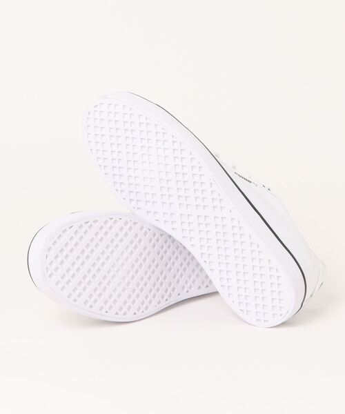 PUMA(プーマ)の「【PUMA】 Vコートバルクスニーカー(スニーカー・メンズ・ホワイト・28.0cm/27.0cm/26.5cm/26.0cm/25.5cm/25.0cm/27.5cm)」の3枚目の写真