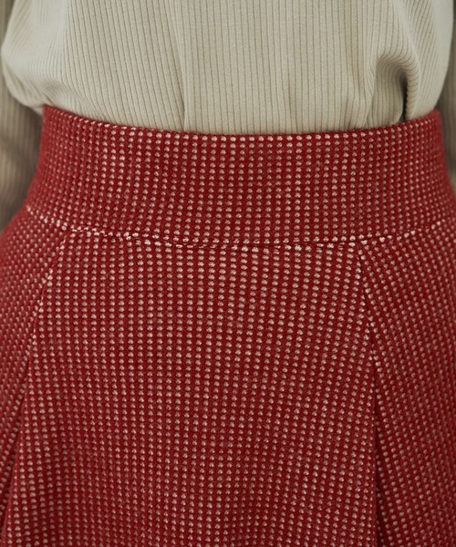 STYLE DELI(スタイルデリ)の「【Made in JAPAN】ニット調ワッフルロングフレアスカート(スカート・レディース・スミクロ/レッド・M/S)」の4枚目の写真