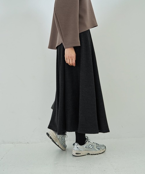 STYLE DELI(スタイルデリ)の「【Made in JAPAN】ニット調ワッフルロングフレアスカート(スカート・レディース・スミクロ/レッド・M/S)」の12枚目の写真