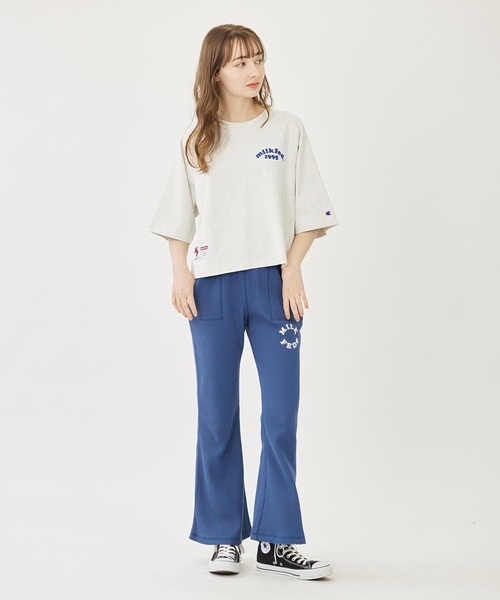 Champion（チャンピオン）の「MILKFED.ⅹCHAMPION ARCH COOPER LOGO S/S TEE（Tシャツ/カットソー・レディース・ブラック/ベージュ/オートミール/グリーン・L/M）」の12枚目の写真