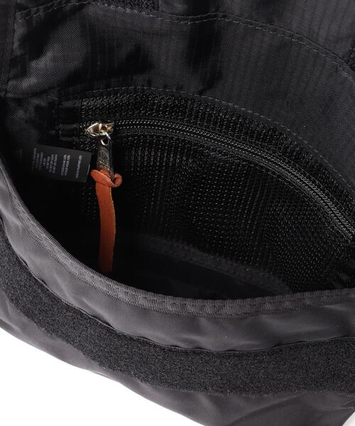 GREGORY(グレゴリー)の「GREGORY/グレゴリー TEENY MESSENGER(ショルダーバッグ・メンズ・その他24/ブラック・F)」の3枚目の写真