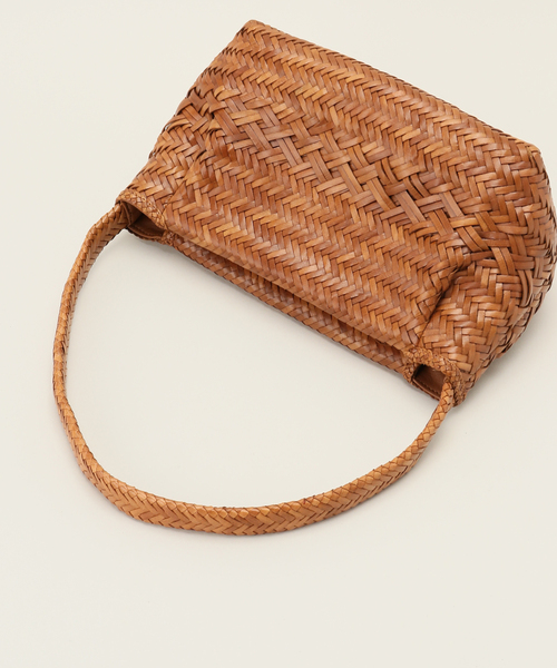 FRAMeWORK(フレームワーク)の「【MAISON N.H PARIS/メゾン エヌ アッシュ パリ】Leather LUCIE CUIR Tote(クラッチバッグ・レディース・ベージュ/ブラック・FREE)」の15枚目の写真