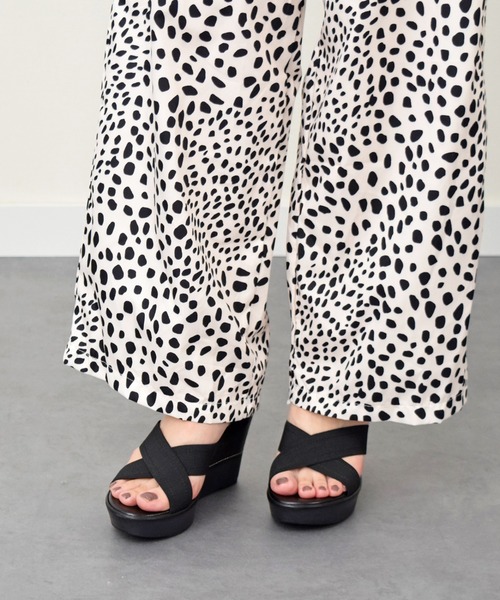 ITALIAN SHOEMAKERS（イタリアンシューメーカー）の「【ITALIAN SHOEMAKERS】クロスベルト厚底コンビウェッジミュール(942323)（サンダル・レディース・ブラック・39/35/36/37/38）」の7枚目の写真