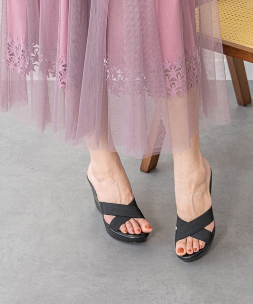 ITALIAN SHOEMAKERS(イタリアンシューメーカー)の「【ITALIAN SHOEMAKERS】クロスベルト厚底コンビウェッジミュール(942323)(サンダル・レディース・ブラック・39/35/36/37/38)」の10枚目の写真