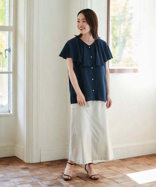 le.coeur blanc(ルクールブラン)の「シアーギンガムケープブラウス(シャツ/ブラウス・レディース・グリーン/ネイビー・38)」の6枚目の写真