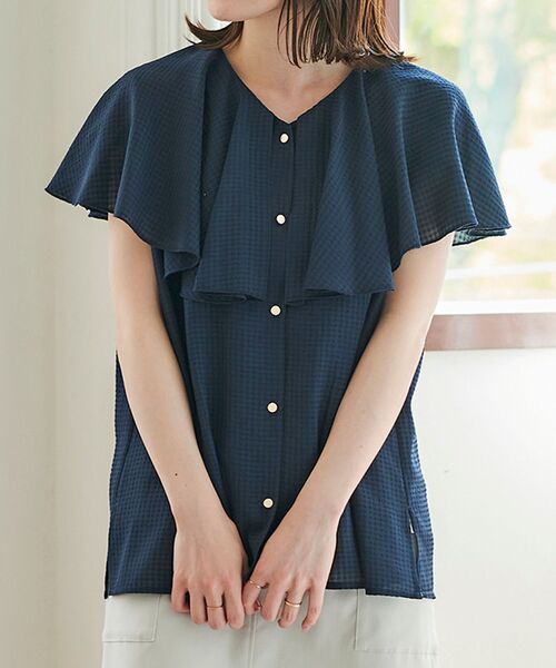 le.coeur blanc(ルクールブラン)の「シアーギンガムケープブラウス(シャツ/ブラウス・レディース・グリーン/ネイビー・38)」の12枚目の写真