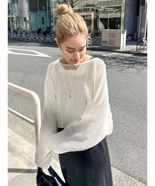 Ungrid(アングリッド)の「ショートメッシュロングスリーブTee(Tシャツ/カットソー・レディース・チャコールグレー/アイボリー/ターコイズブルー・FREE)」の2枚目の写真