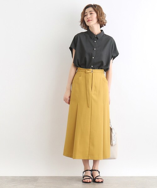 grove(グローブ)の「◆【洗える・防シワ・UVカット】パール調釦とろみシャツ(シャツ/ブラウス・レディース・スミクロ/サックスブルー/オフホワイト・02/03/01/04/05)」の6枚目の写真