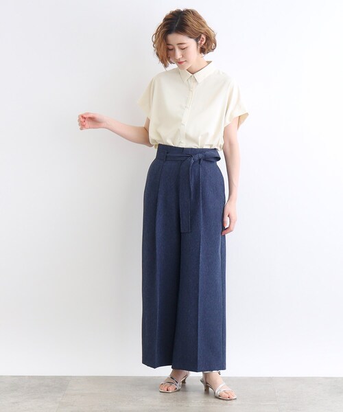 grove(グローブ)の「◆【洗える・防シワ・UVカット】パール調釦とろみシャツ(シャツ/ブラウス・レディース・スミクロ/サックスブルー/オフホワイト・02/03/01/04/05)」の14枚目の写真