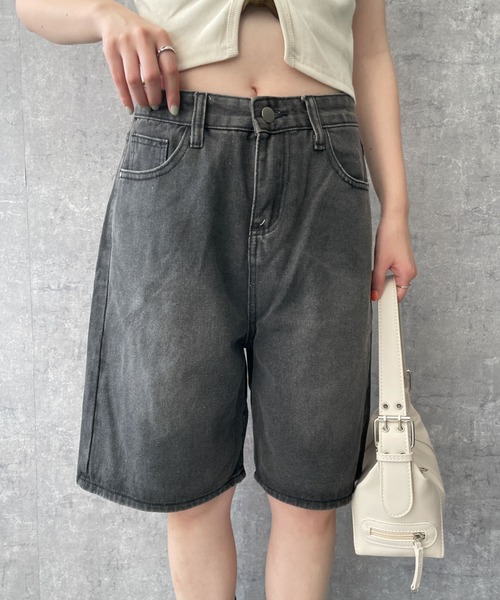 dispark(ディスパーク)の「DISPARK/ワイドハーフデニムパンツ(デニムパンツ・レディース・ブルー系1/スミクロ・SMALL/MEDIUM)」の2枚目の写真