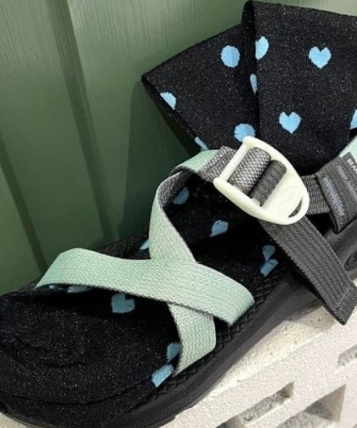 ROSTER SOX（ロスターソックス）の「ROSTER SOX / 別注 ドット アンド ハート ソックス（ソックス/靴下・レディース・ネイビー/グレー/ブラック/レッド系その他4/サックスブルー/ベージュ/ブラウン/グレー系その他/グリーン・ONE SIZE）」の2枚目の写真