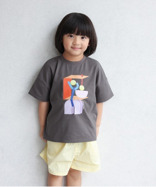 ooju(オージュ)の「【ooju】ooju x カワイハルナ プリントTシャツ(Tシャツ/カットソー・キッズ・チャコールグレー/アイボリー・1/2/4/3)」の13枚目の写真