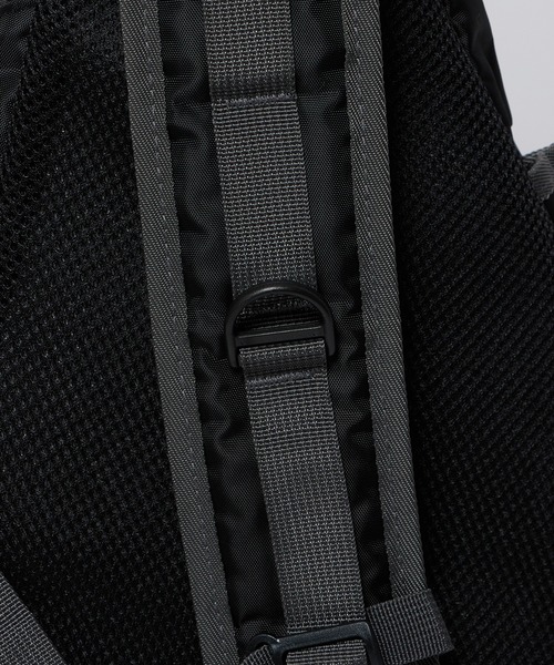 Theater code(シアターコード)の「【26SS再入荷】piping one shoulder bag / パイピング ワンショルダーバッグ スリングバッグ(ショルダーバッグ・メンズ・ブラック・FREE)」の9枚目の写真
