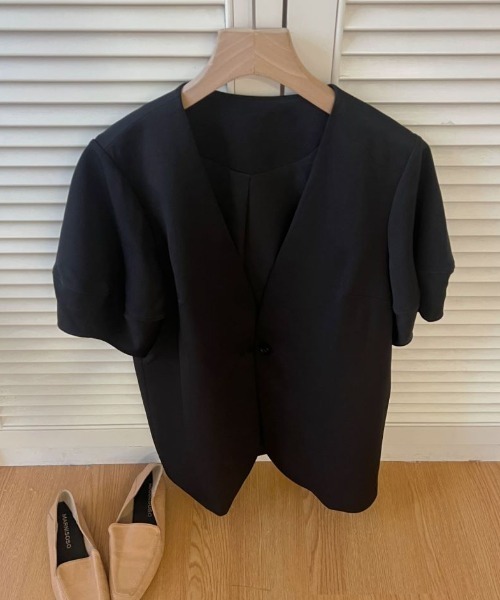 ABITOKYO(アビトーキョー)の「バルーン袖ノーカラージャケット(ノーカラージャケット・レディース・ベージュ/ブラック・L/M/XL)」の9枚目の写真