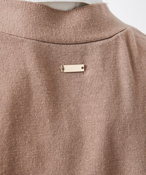 CHIC STYLE(シックスタイル)の「 レタードカーディガン <大きいサイズ有>シックスタイル (カーディガン/ボレロ・レディース・カーキ/ブラック/ベージュ・M/L/LL/3L/4L/5L)」の17枚目の写真