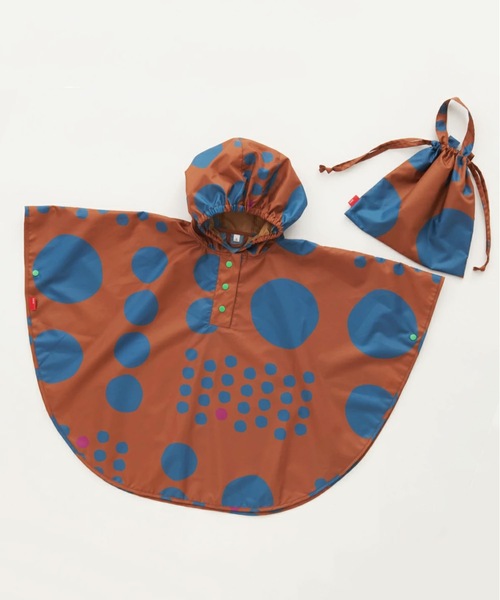 392 plusm(サンキューニプリュスエム)の「tr:392plusm サンキューニ プリュス エム:maru poncho マル ドット キッズポンチョ(レインコート/ポンチョ・キッズ・ブラウン/レッド/ネイビー/イエロー/カーキ/ブラック・M/S)」の3枚目の写真