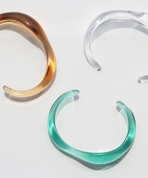 abaskdesign（アバスクデザイン）の「ニュアンスライン アクリルカラークリアバングル（バングル/リストバンド・レディース・ブラウン/グリーン/クリア・FREE）」の18枚目の写真