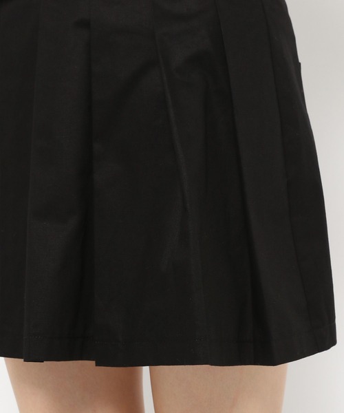 FOREVER 21(フォーエバー トゥエンティーワン)の「【2024FW】プリーツレイヤードミニスカート(スカート・レディース・ブラック/グレー・SMALL/MEDIUM)」の12枚目の写真
