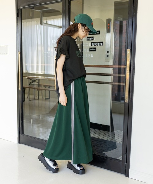 niko and...（ニコアンド）の「サイドラインスカート（スカート・レディース・グリーン/ブラック/アイボリー・FREE）」の19枚目の写真