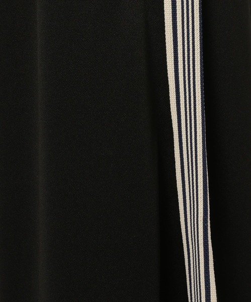 niko and...（ニコアンド）の「サイドラインスカート（スカート・レディース・グリーン/ブラック/アイボリー・FREE）」の8枚目の写真