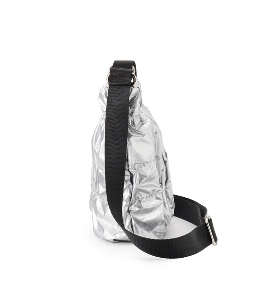 SHOO・LA・RUE（シューラルー）の「◆コーデのアクセントに ギャザーミニショルダーバッグ（ショルダーバッグ・レディース・シルバー/ブラック/ブロンズ・00）」の6枚目の写真