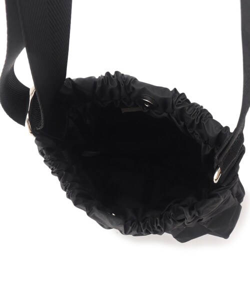 SHOO・LA・RUE（シューラルー）の「◆コーデのアクセントに ギャザーミニショルダーバッグ（ショルダーバッグ・レディース・シルバー/ブラック/ブロンズ・00）」の11枚目の写真