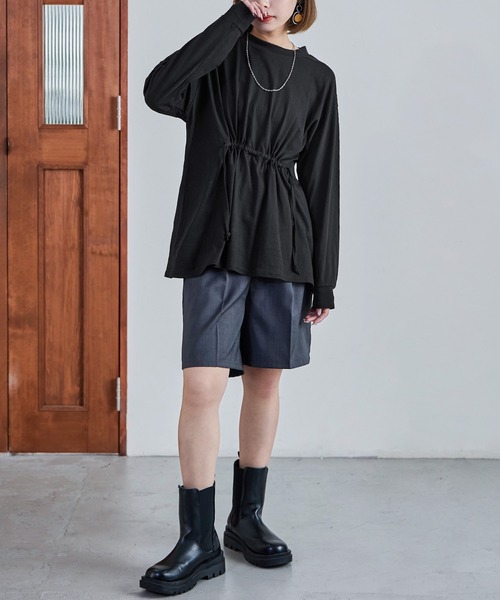 Fashion Letter（ファッションレター）の「【M-5L】ウエストギャザーカットソー 長袖 ロングスリーブ カットソー トップス Tシャツ（Tシャツ/カットソー・レディース・ブラック/チャコールグレー/オフホワイト・M～Ｌ/4L～5L/LL～3L）」の4枚目の写真