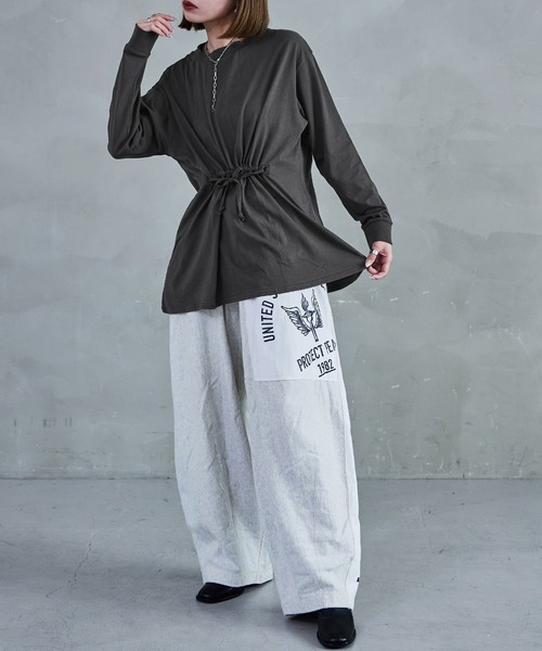 Fashion Letter（ファッションレター）の「【M-5L】ウエストギャザーカットソー 長袖 ロングスリーブ カットソー トップス Tシャツ（Tシャツ/カットソー・レディース・ブラック/チャコールグレー/オフホワイト・M～Ｌ/4L～5L/LL～3L）」の18枚目の写真