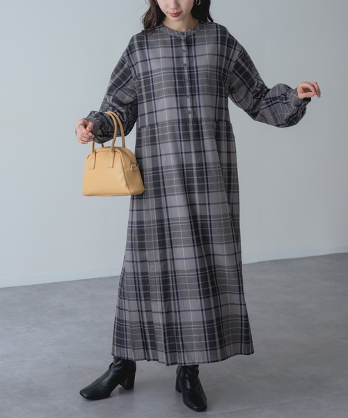 refinedworks(リファインドワークス)の「【refinedworks】 オリジナル起毛チェックのプリーツワンピース!(ワンピース・レディース・ブルー/ブラック/レッド/オリーブ×ブラック/イエロー/ボルドー/ネイビー/グリーン/グレー・FREE)」の17枚目の写真