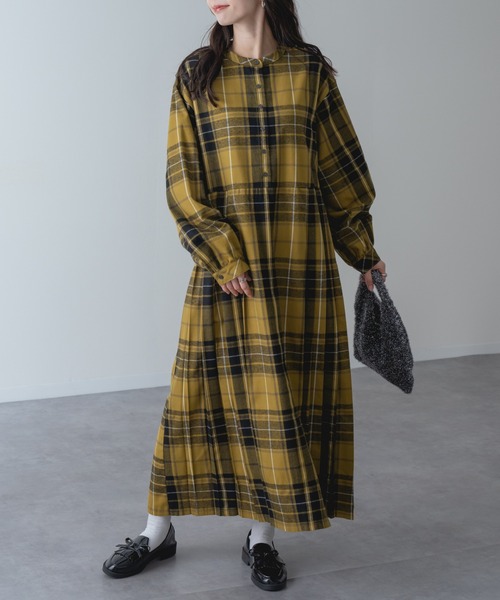 refinedworks(リファインドワークス)の「【refinedworks】 オリジナル起毛チェックのプリーツワンピース!(ワンピース・レディース・ブルー/ブラック/レッド/オリーブ×ブラック/イエロー/ボルドー/ネイビー/グリーン/グレー・FREE)」の16枚目の写真