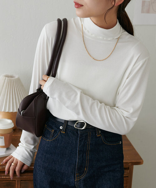 DISCOAT(ディスコート)の「ソフトリブタートル《WEB限定カラーあり》(Tシャツ/カットソー・レディース・グレー系その他/グリーン系その他/グリーン/オレンジ/グレー/レッド/オフホワイト/ピンク/ブラック/チャコールグレー・FREE)」の13枚目の写真